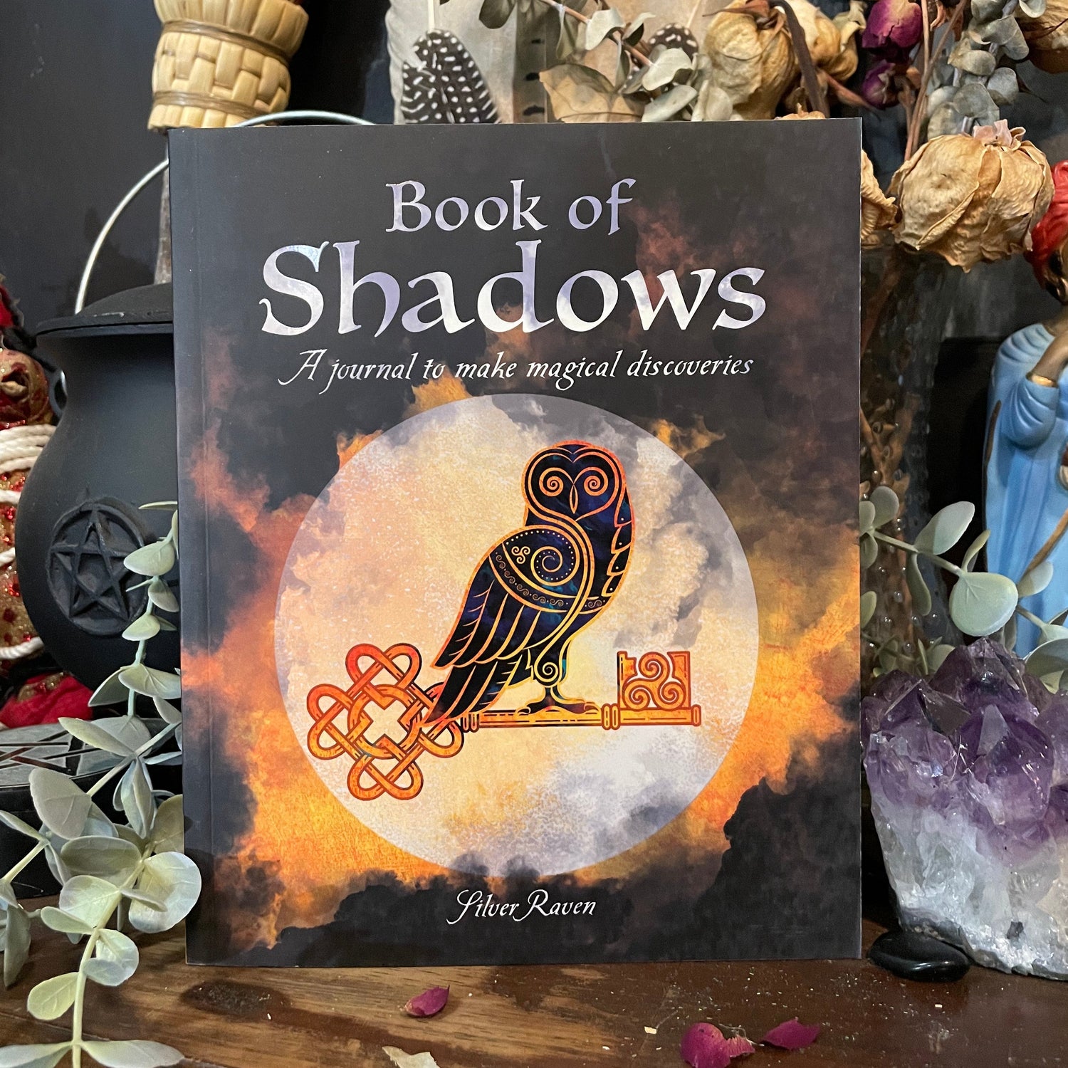 Book of Shadows: A Journal to Make Magical Discoveries