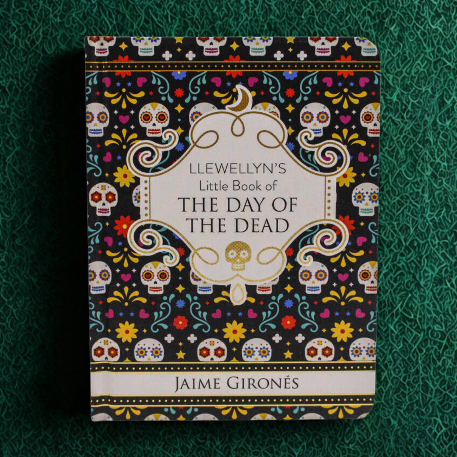 Llewellyn's Little Book of the Day of the Dead