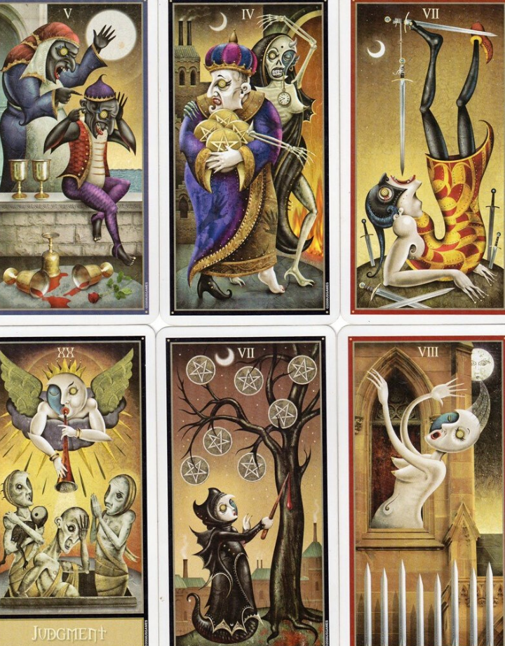 Deviant Moon Tarot