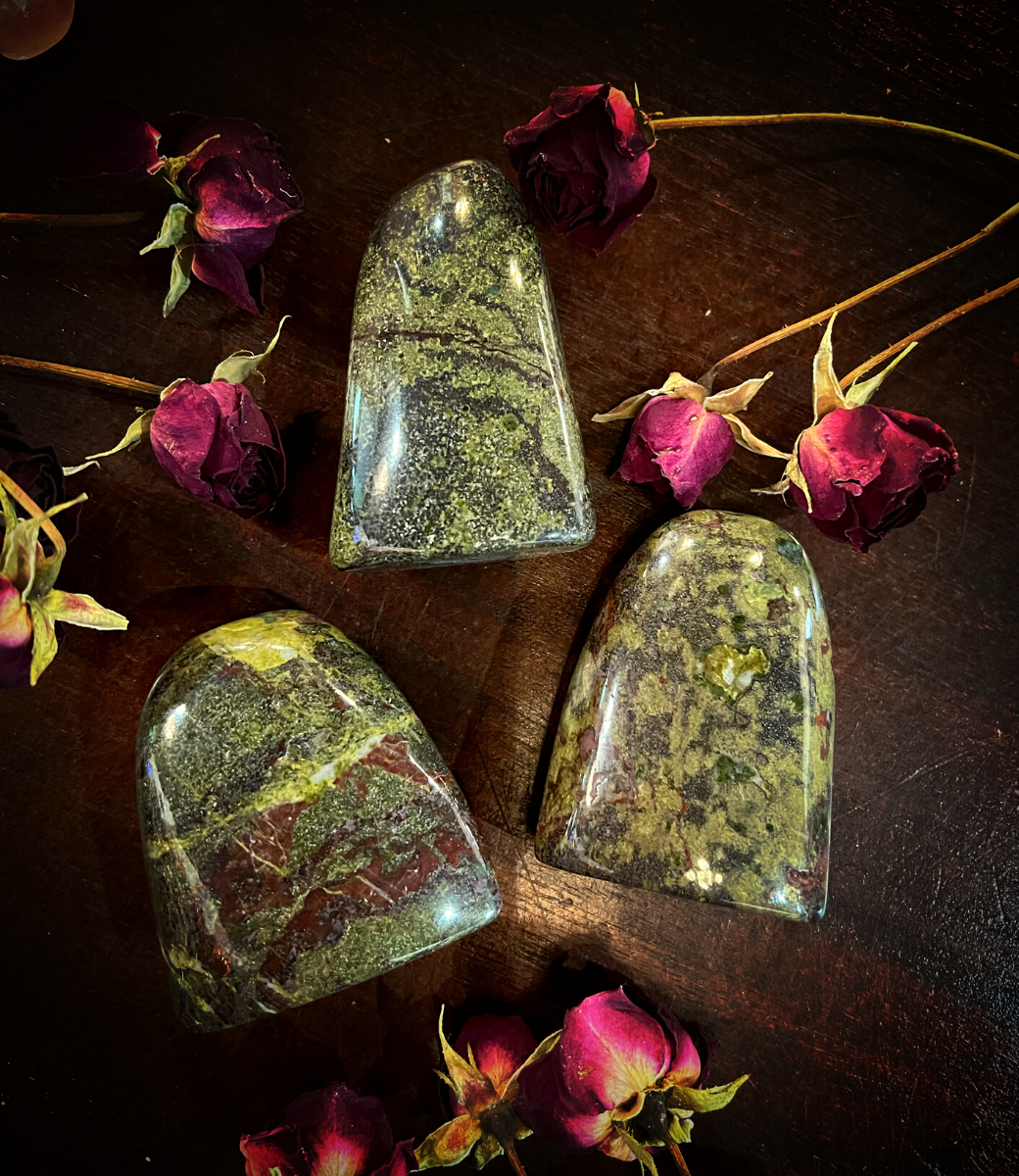 Dragon Stone - free form