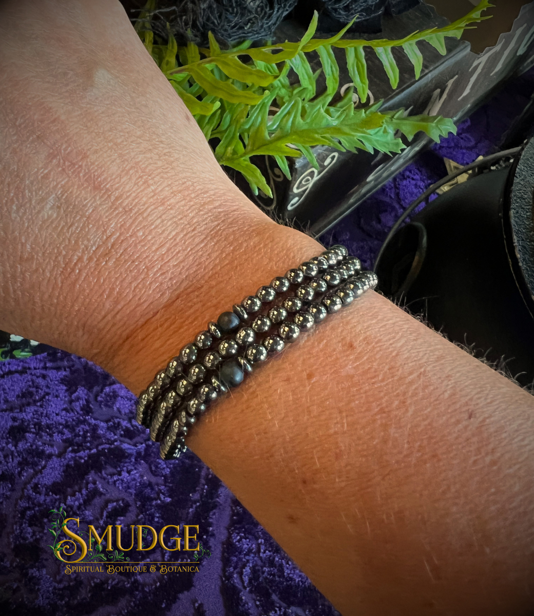 Hematite & Onyx bead 4" bracelete