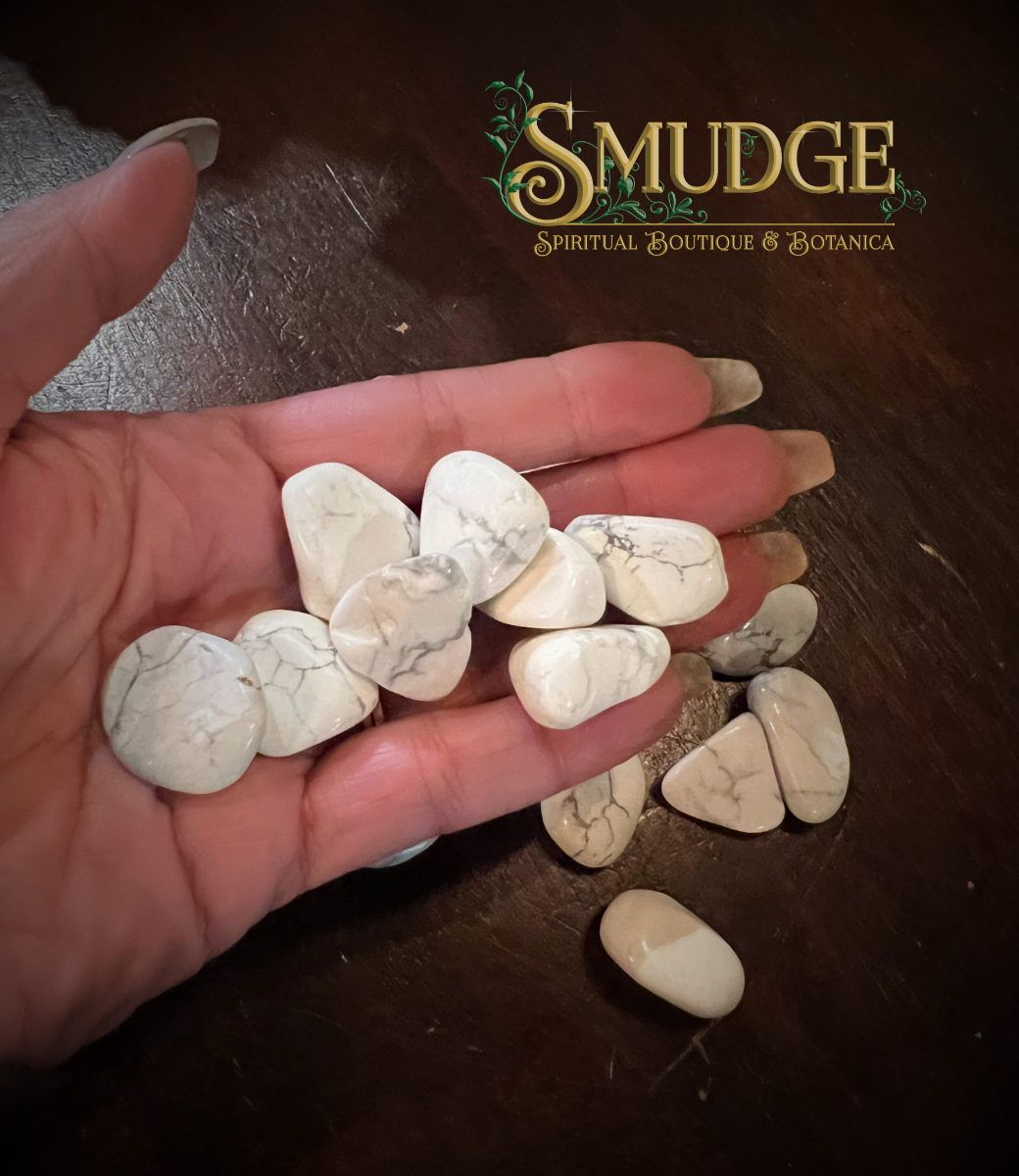 Howlite Natural Tumbled