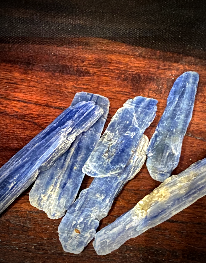 Blue Kyanite Blade