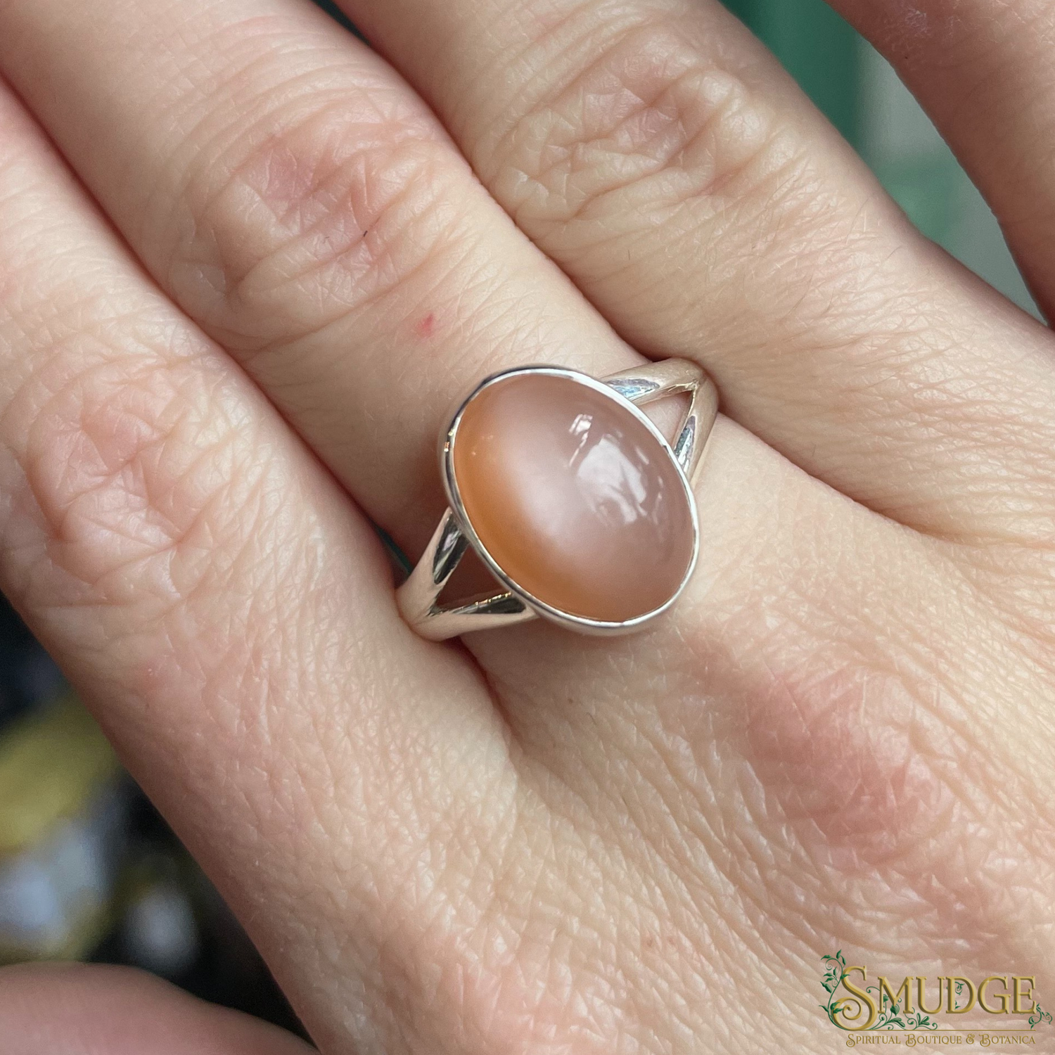(Size 9) Peach Moonstone Ring 925